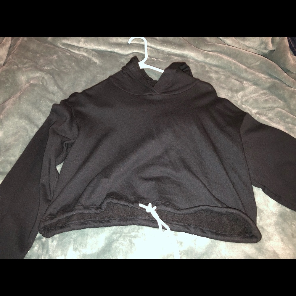 Cropped sweatshirt